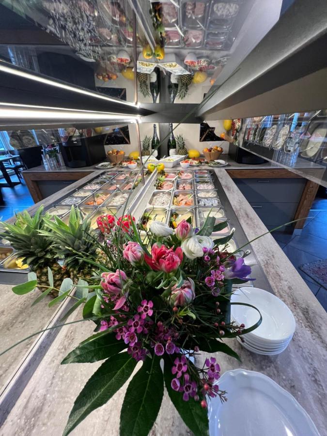 Hotel Ammerlaender Hof เวสเตอร์ชเตเดอ ภายนอก รูปภาพ