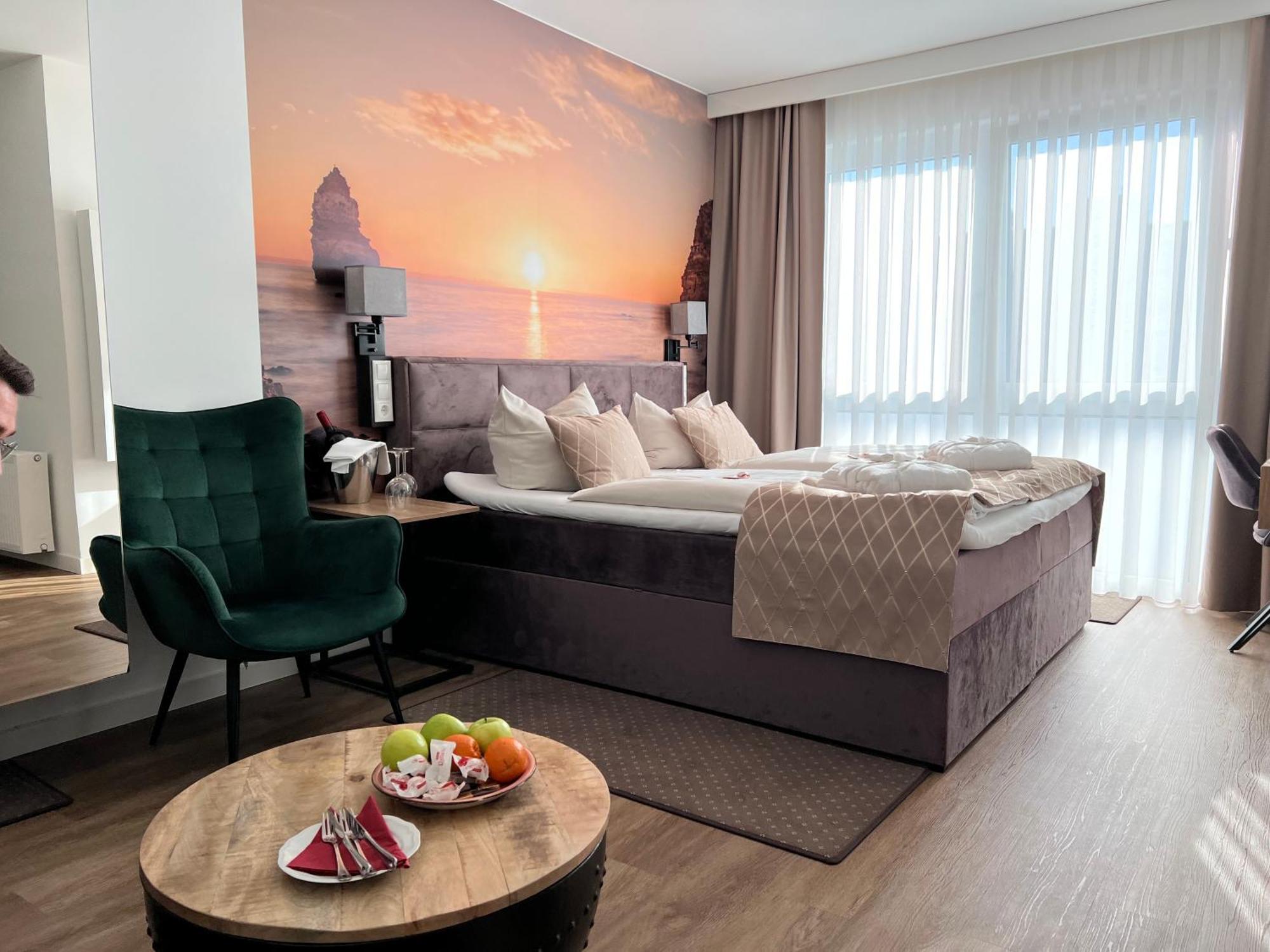 Hotel Ammerlaender Hof เวสเตอร์ชเตเดอ ภายนอก รูปภาพ