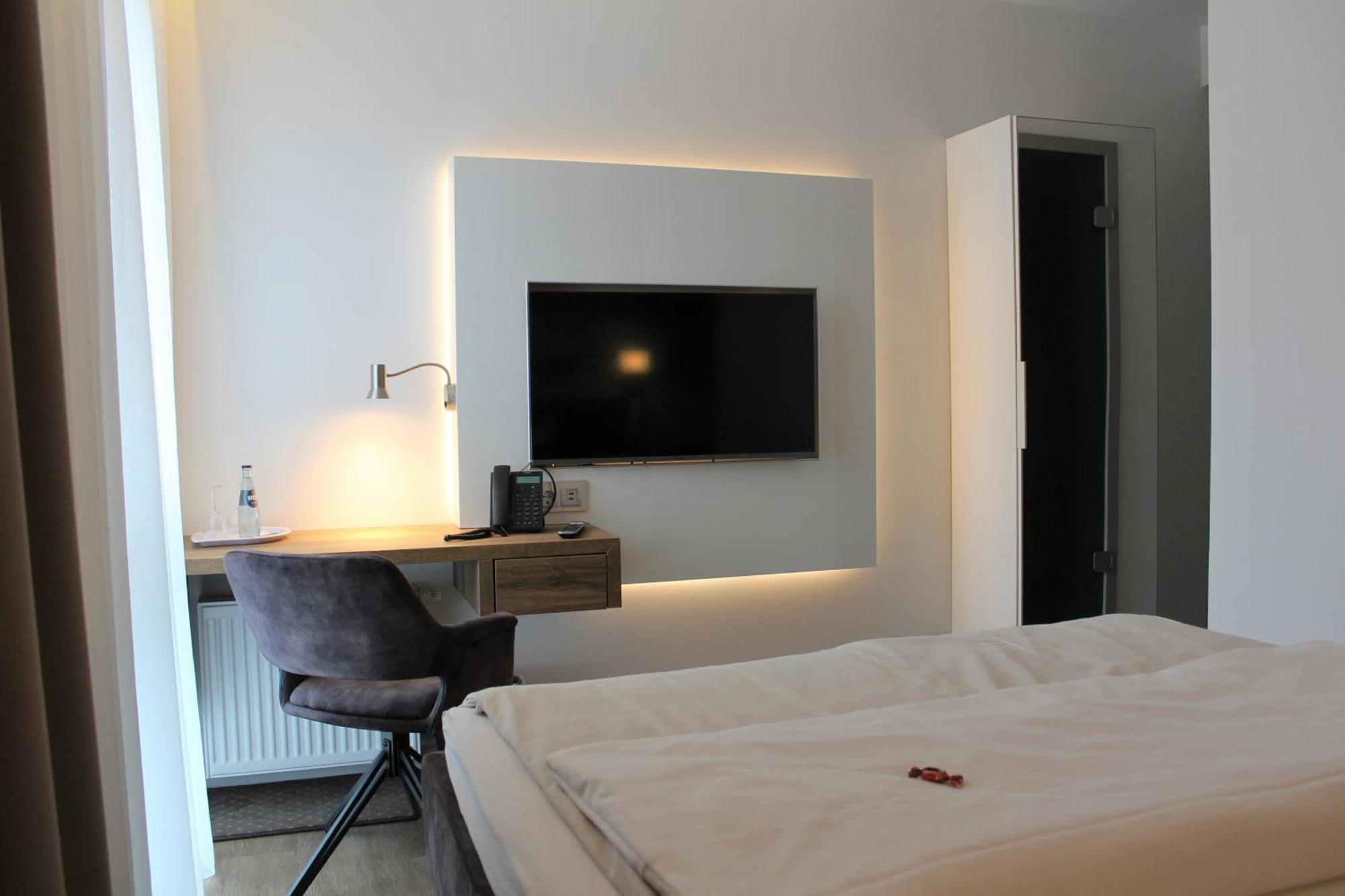 Hotel Ammerlaender Hof เวสเตอร์ชเตเดอ ภายนอก รูปภาพ